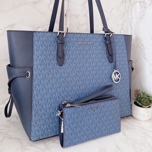 Michael Kors Gilly Large Drawstring Tote Set